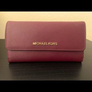 Michael Kors Jet Set Travel Large Trifold Wallet